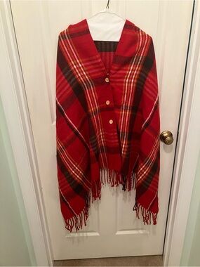 Red plaid poncho (feels like flannel)